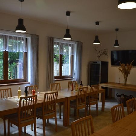 Penzion v rodinném vinařství Kadubcovi Lipov Exteriér fotografie